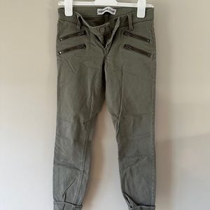 Express Stella Low Rise Ankle Legging Size 2 Green